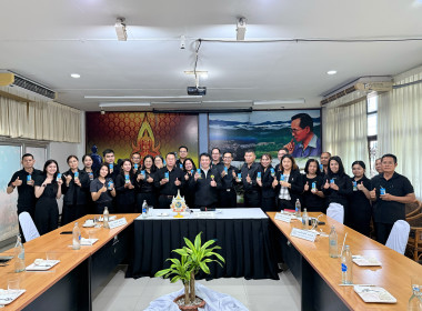 นายนิรันดร์ มูลธิดา อธิบดีกรมส่งเสริมสหกรณ์ และนายศุภธีร์ ... พารามิเตอร์รูปภาพ 5