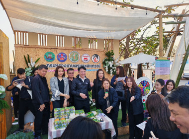 🐬ร่วมกิจกรรมและเป็นพิธีกรบูธกิจกรรม กระทรวงเกษตรและสหกรณ์ ... พารามิเตอร์รูปภาพ 12