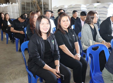 นายนิรันดร์ มูลธิดา อธิบดีกรมส่งเสริมสหกรณ์ พร้อมด้วย ... พารามิเตอร์รูปภาพ 9