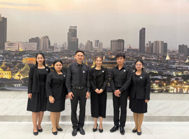 🫧เข้าร่วมกิจกรรมกราบถวายบังคมพระบรมศพสมเด็จพระนางเจ้าสิริกิติ์ พระบรมราชินีนาถ พระบรมราชชนนีพันปีหลวง 🫐ณ พระที่นั่งดุสิตมหาปราสาท ในพระบรมหาราชวัง ... พารามิเตอร์รูปภาพ 5