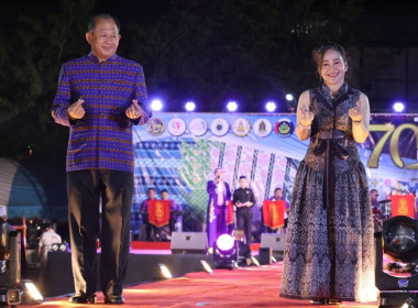 🎎เข้าร่วมกิจกรรมเดินแบบการกุศล เสน่ห์ภูษาศิลป์ ... พารามิเตอร์รูปภาพ 8